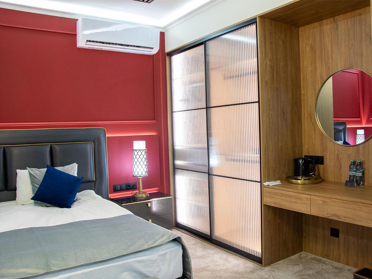 Aquaperla Hotel & Spa 基希讷乌 外观 照片