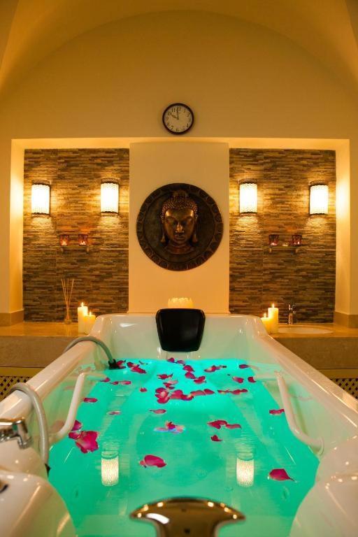 Aquaperla Hotel & Spa 基希讷乌 外观 照片